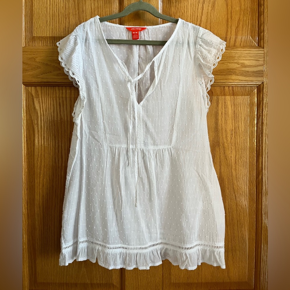 Joe Fresh Adorable White Top with Detail Sz Medium